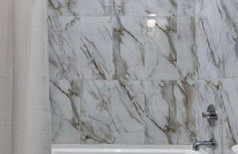 Nashville Townhouse - Walk to Food, Near Downtown! - Foto 17