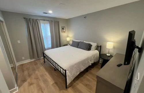 Steps to Aksarben Village, Walk to UNO - Foto 2