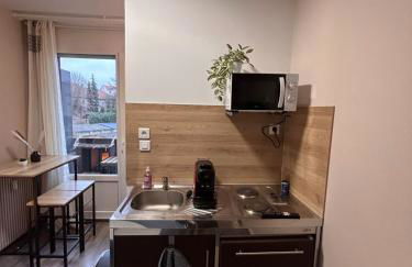 Cosy studio neuf avec balcon - Foto 7