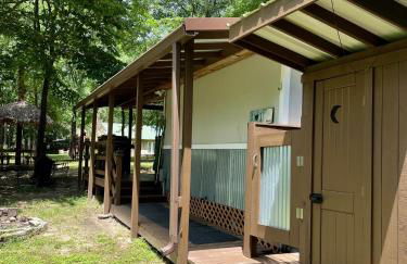 Casita with Swimming Pond & Sand Volleyball Access - Foto 10