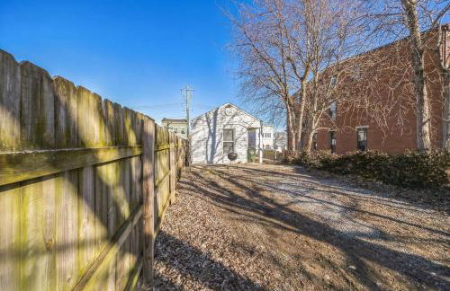 Charming Getaway on Ash St- Minutes from Cinci - Photo 15