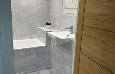 Bright, spacious 1 bedroom flat - Foto 9