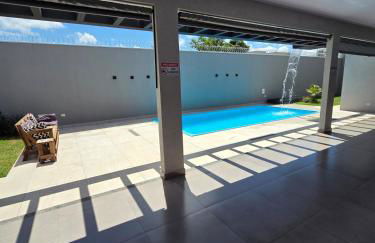 Linda Casa Nova e com piscina - Foto 10