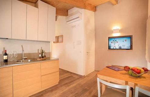 2 Bedroom Cozy Apartment In Foligno - Foto 15