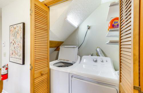 Sugar Mountain Chalet with Hot Tub and Ski Shuttle! - Foto 30