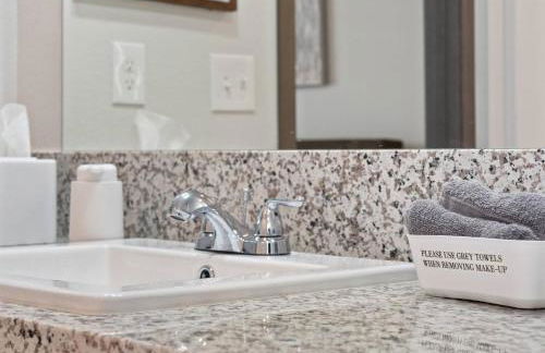 1mile to ArenaGonzagaetc WD, off st parking - Foto 12