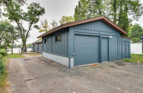 Away at Moose Bay Breezy Point Gem with Game Room - Foto 39