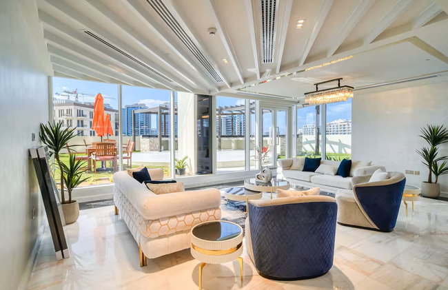 Vogue | Jewelz Residence Arjan near Miracle Garden - Foto 2