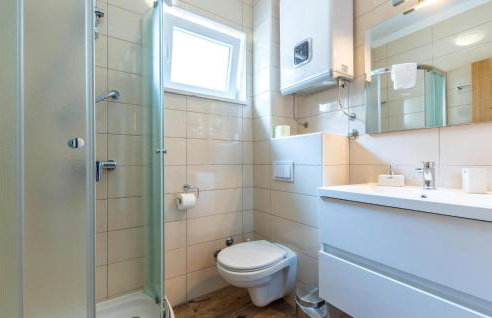 Gorgeous Home In Mravince With Sauna - Photo 47