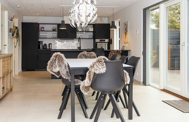 8 Person Holiday Home in Vemb - Foto 22