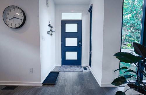 3 bed 3 bath Modern Luxury Home with Hot Tub and Rooftop Patio - Foto 51