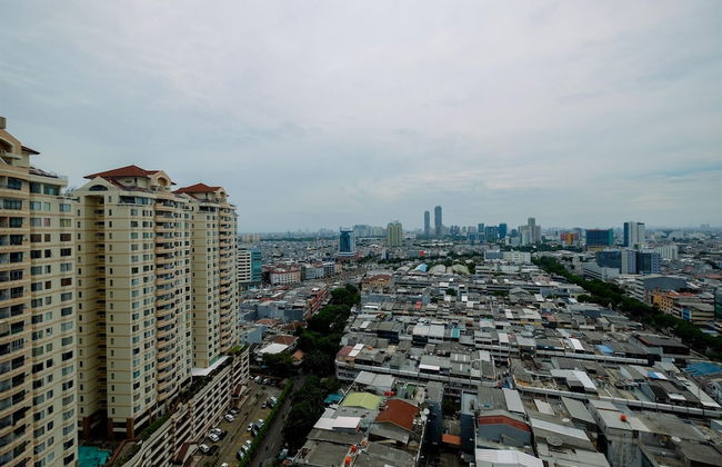 Comfort And Homey Studio Apartment At Mangga Dua Residence - Foto 12