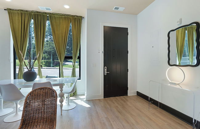 The Grove by AvantStay – Stylish Group Stay with Private Bathrooms - Foto 80