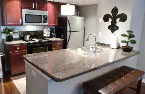 HARRY POTTER LIVES HERE! Unforgettable Home, Pool, Sleeps 8, Near Dis, LOW Rates! - Foto 31