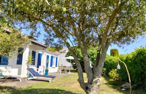 Maison oléronaise avec la plage à pied et la piste cyclable au bout du jardin - Foto 1