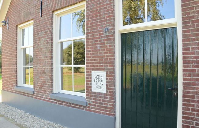 Farmhouse in Geesteren Near Forests - Photo 2