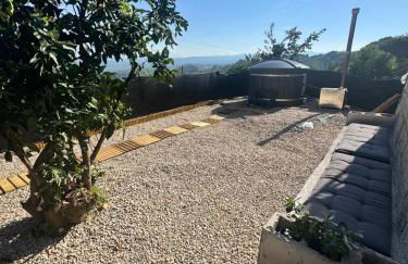 Casa en la montaña con jacuzzi exterior y piscina - Foto 1