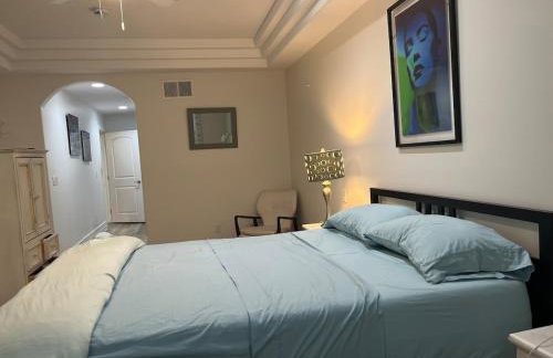 Studio City Chic Large Contemporary Condo - Foto 44