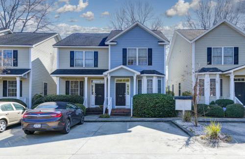 Cozy 2BR Home Near Ft Jackson - Photo 3