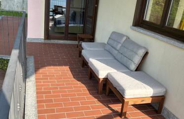 Lago Maggiore - Traumbalkon mit Seeblick & Pool und 2 SZ - Foto 19