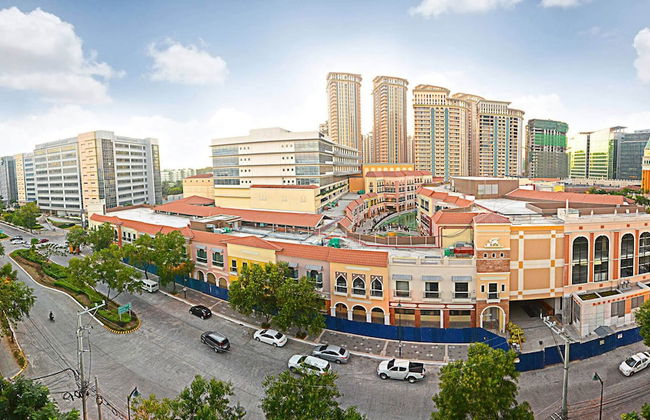 Viceroy 3 Mckinley Hill BGC - Foto 1