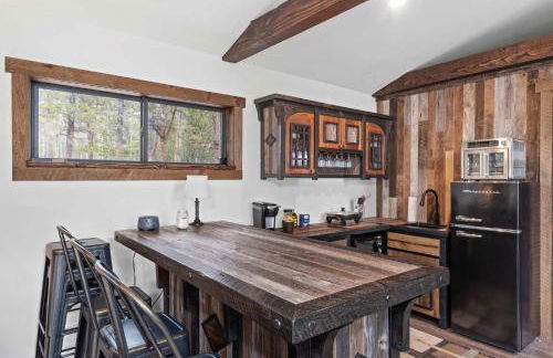 34 Acre Escape Games Hiking Pool Table Bicycles - Foto 44