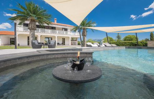 Gorgeous Home In Sumber With Sauna - Foto 1