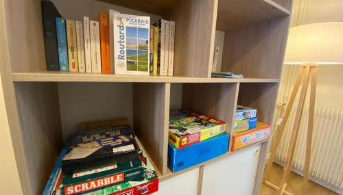 Maison de Charme - 4 Chambres - Courette & Parking Gratuit - Foto 2