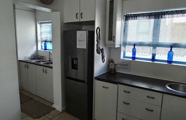 Relax in Style at La Kruger Blue, Langebaan's Premier Holiday Home - Foto 7