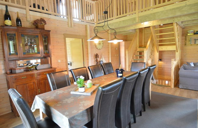 Sumptuous Chalet in Septon with Sauna & Hot Tub - Photo 10