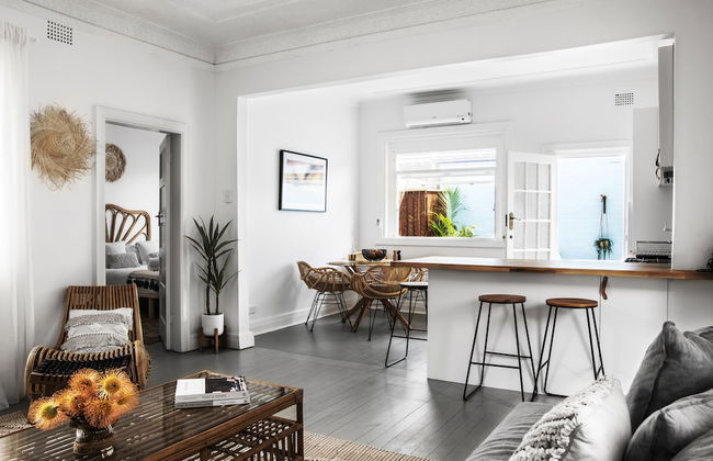 Beach Cottage in Bondi - Photo 14