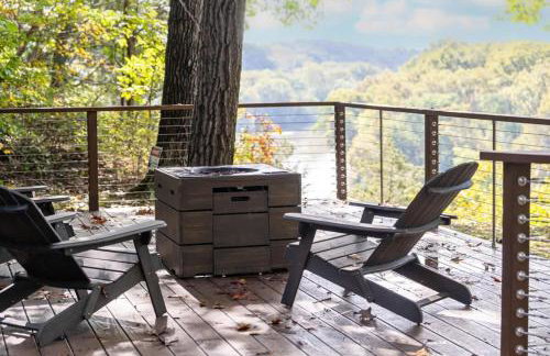 Exclusive Wooded Chalet w Magnificent River Views - Foto 53