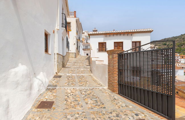 El Porton in El Borge - Foto 28