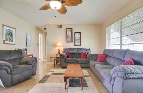 Pets Welcome Cozy Home with Pool in Margate! - Photo 5