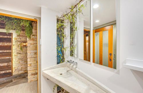 The Grotto - Unique Interactive Cave Experience - Foto 17