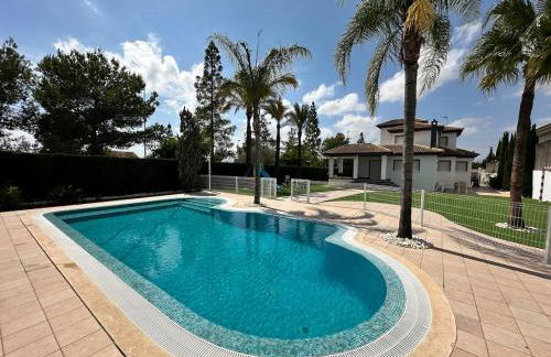 Casa Palmeras Golf Piscina y jardin privado BBQ - Foto 5