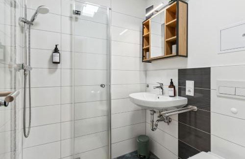 Vorstadtoase - Apartment für 2 Personen mit Smart TV, Parken, eigenen Bad, Netflix - Nähe BER - Foto 8