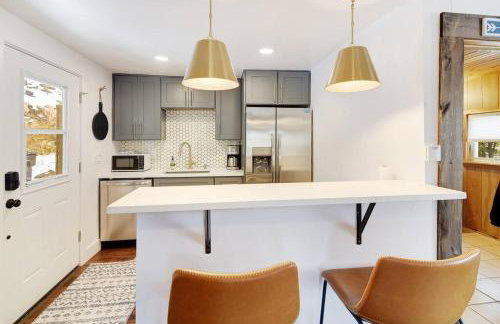 Skipper's Cabin - Photo 1