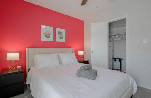 Vibrant Spacious Home w Private Pool and Jacuzzi - Foto 31