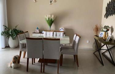 Casa com piscina - Foto 1