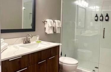 1 Bedroom Luxury Apartment - Photo 12