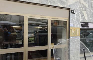 Milano Center Navigli renewed apartment with AC, Wifi 800Mbits, Metro link to Airport and Central Station - Foto 23