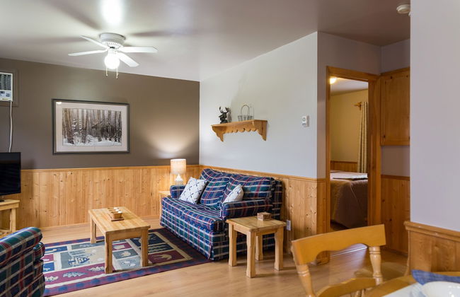 Middle Brook Cottages & Chalets - Photo 33