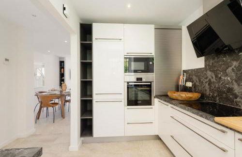 Townhouse in first line beach, Bahia de Marbella, Marbella - Photo 32