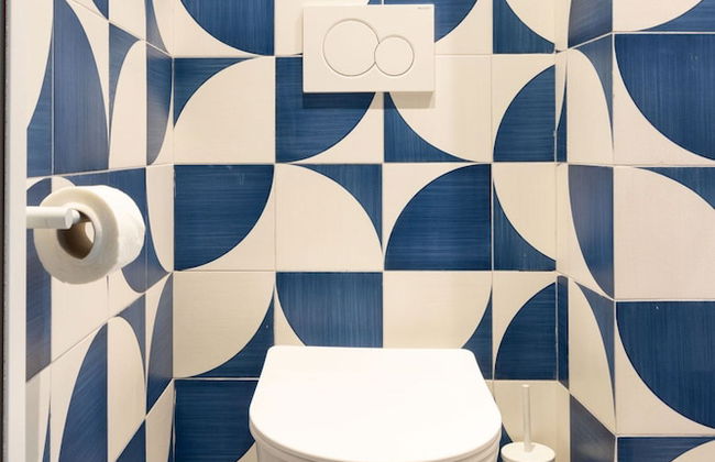 Elegance & Comfort With A/C in the Heart of 11th - Photo 13