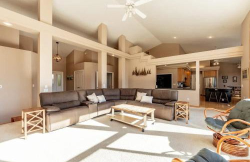 Breathtaking Lake Fernan Views & Cozy Comforts - Foto 33