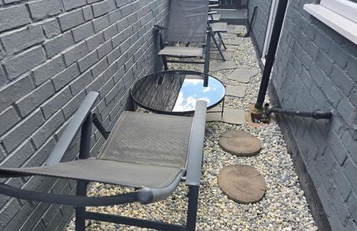 Apartment - Sleeps 5 - Great Location - Parking - Foto 85