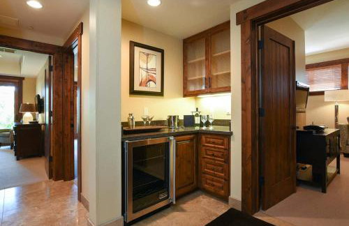 Luxury Northstar Home| hot tub| walk to ski lifts - Foto 14