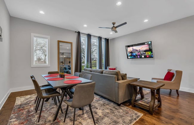 Luxury Townhome With Rooftop Deck Skyline Views - Foto 44