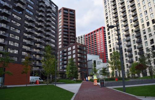 London City Island 3 Bedroom Luxury Apartments, Canary Wharf, E14 - Photo 37